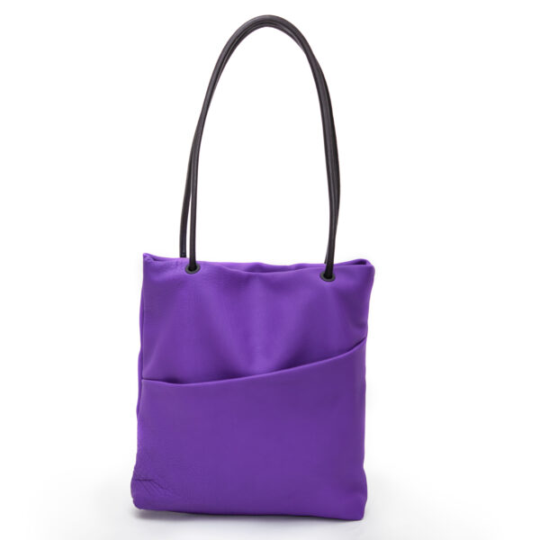 Blaue Ledertasche – Cinzia Rossi