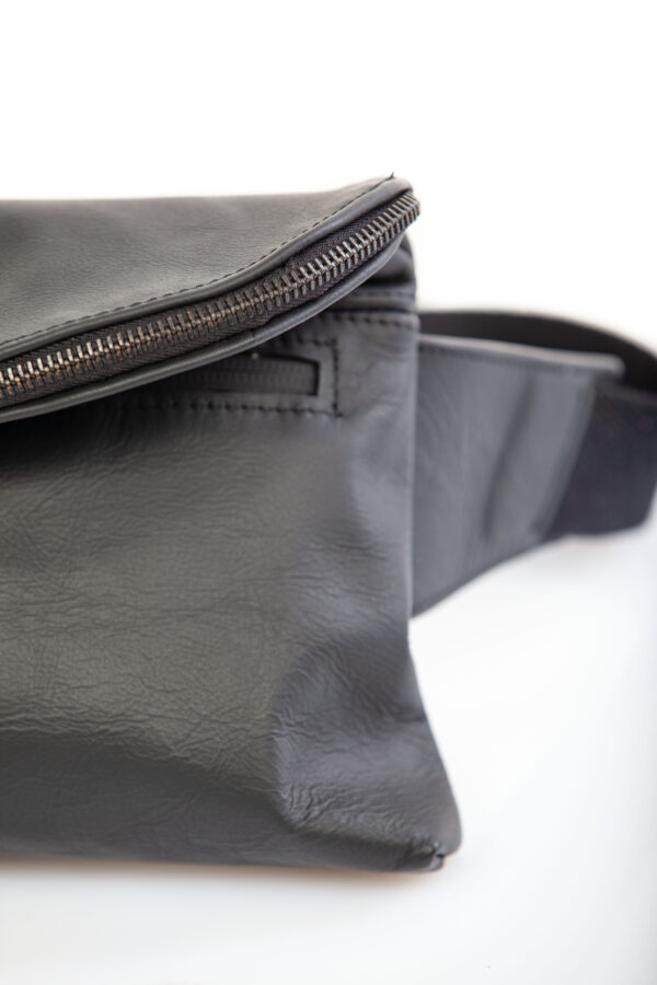 Sac banane en cuir noir - Cinzia Rossi